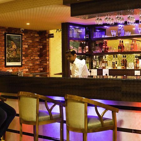 Hotel Kings Regency Drang Ngoại thất bức ảnh