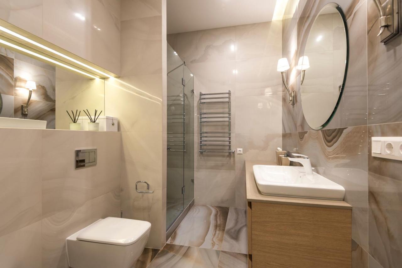 Hotel Kings Regency Drang Ngoại thất bức ảnh