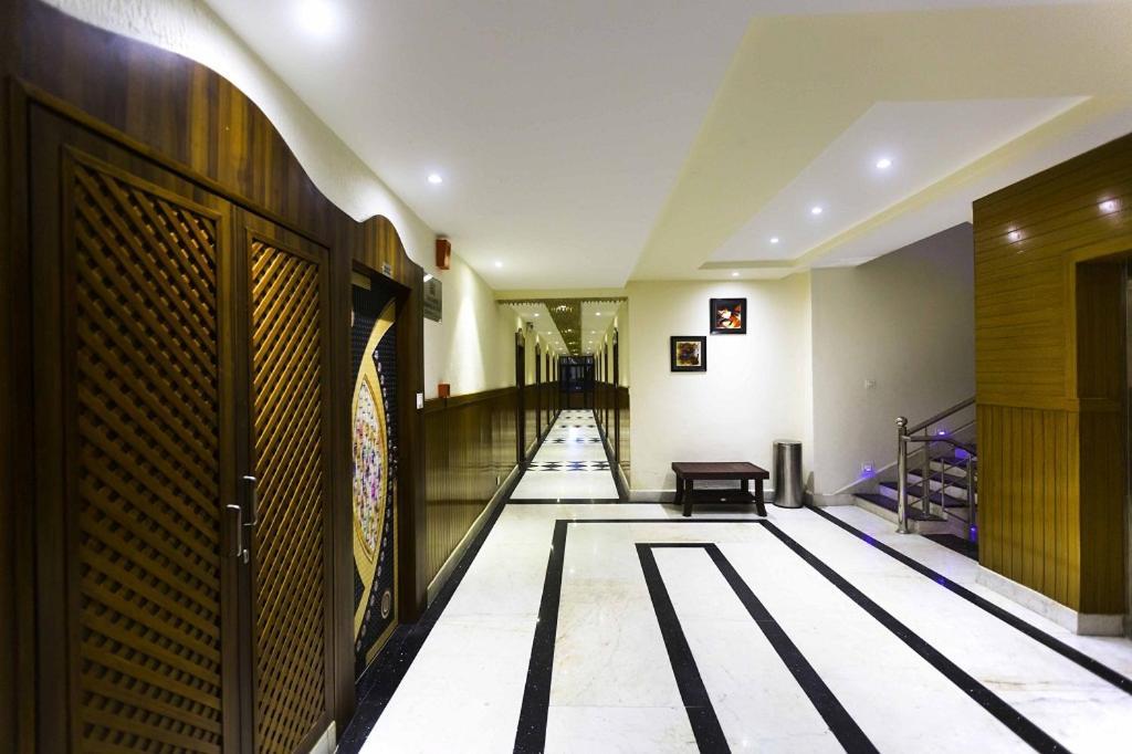 Hotel Kings Regency Drang Ngoại thất bức ảnh